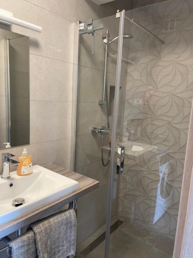 מאקרסקה Sandra Apartments מראה חיצוני תמונה