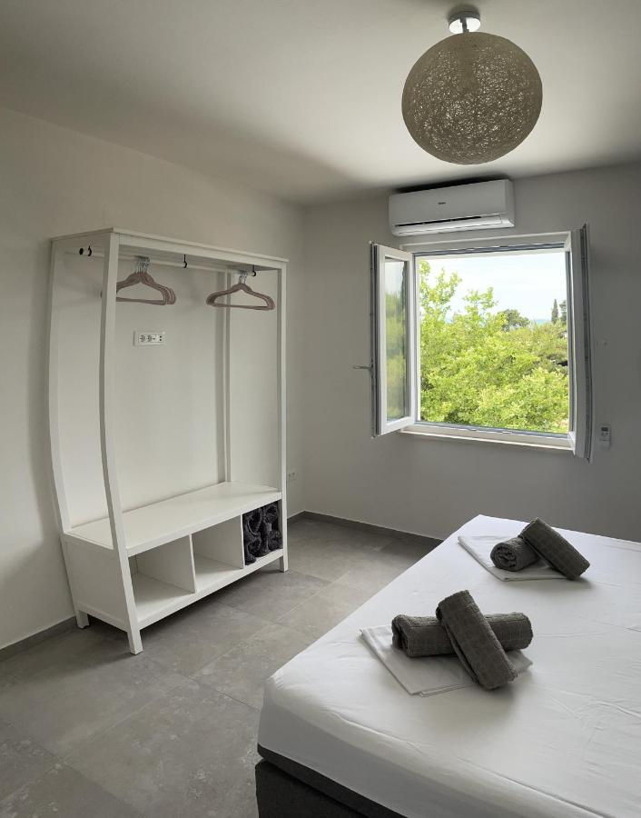 מאקרסקה Sandra Apartments מראה חיצוני תמונה