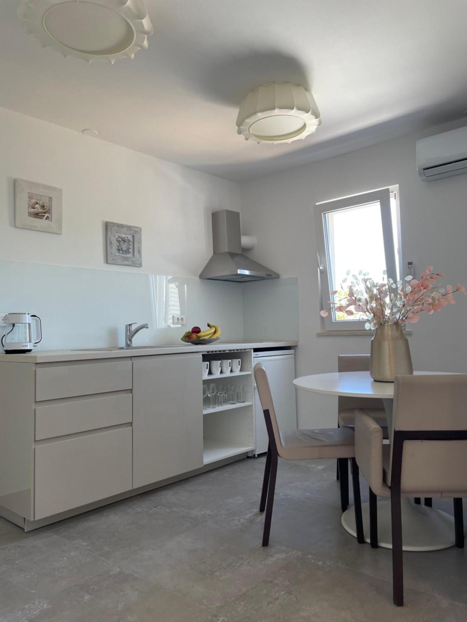 מאקרסקה Sandra Apartments מראה חיצוני תמונה