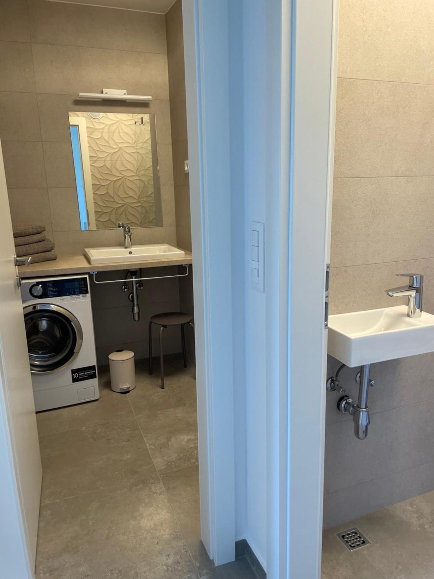 מאקרסקה Sandra Apartments מראה חיצוני תמונה